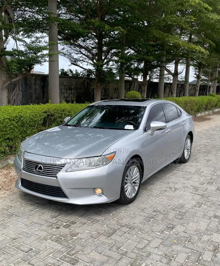 Lexus ES 2013 Silver