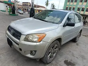 Toyota RAV4 2009 Gray