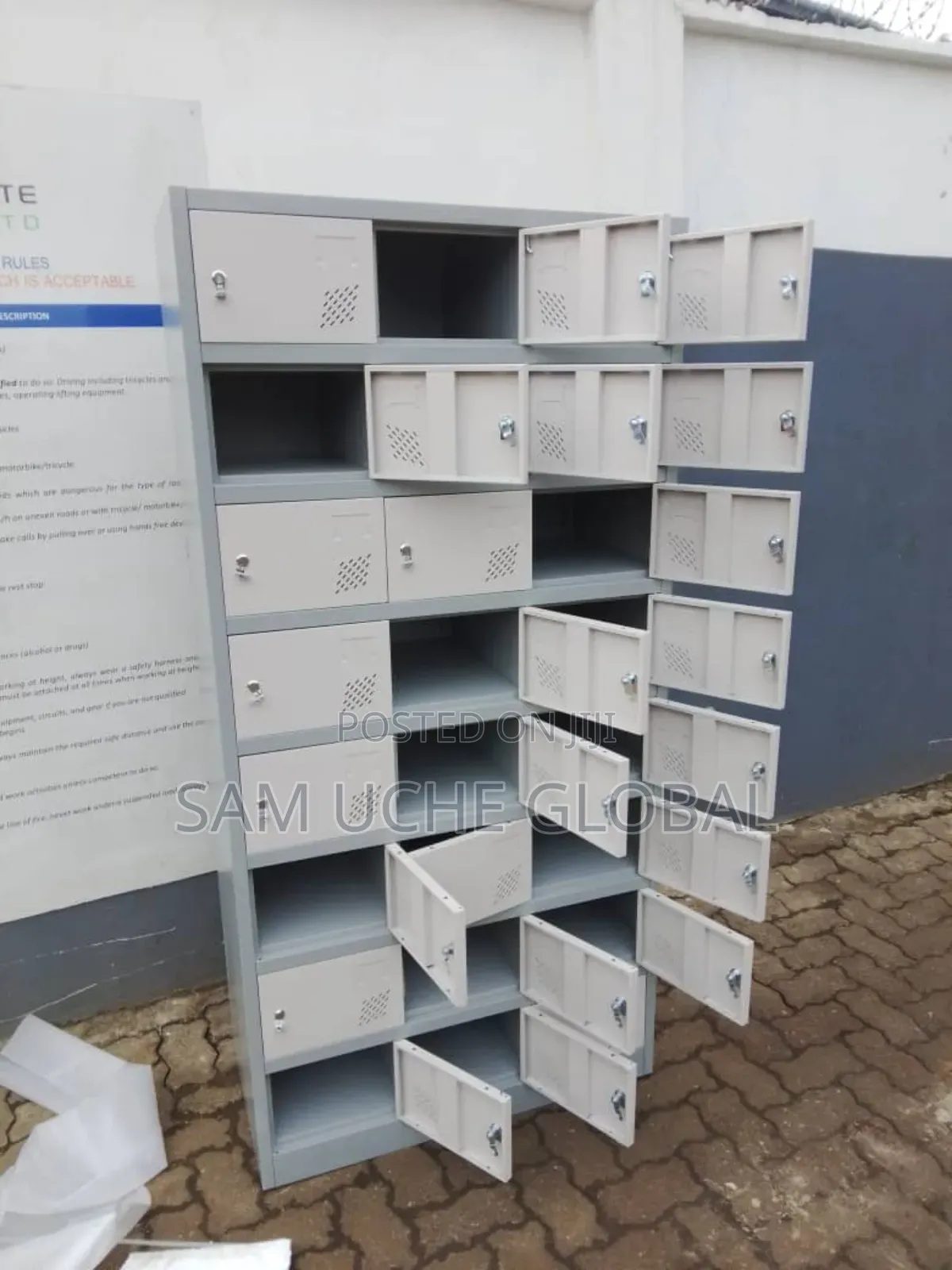 Office Worker Locker 24 Doors