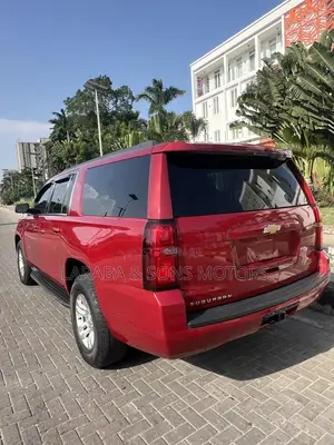 Chevrolet Suburban LT 4dr SUV 4WD (5.3L 8cyl 6A) 2015 Red