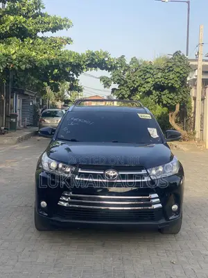 Toyota Highlander Limited 4dr SUV AWD (3.5L 6cyl 6A) 2015 Black