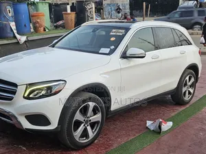 Mercedes-Benz GLC-Class 2018 White