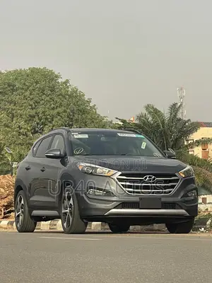 Hyundai Tucson Limited AWD 2017 Gray