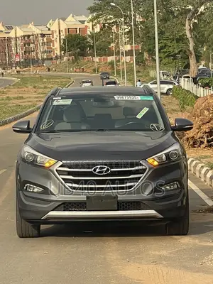 Hyundai Tucson Limited AWD 2017 Gray