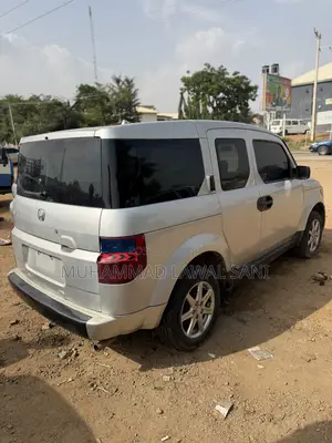Honda Element LX Automatic 2005 Silver