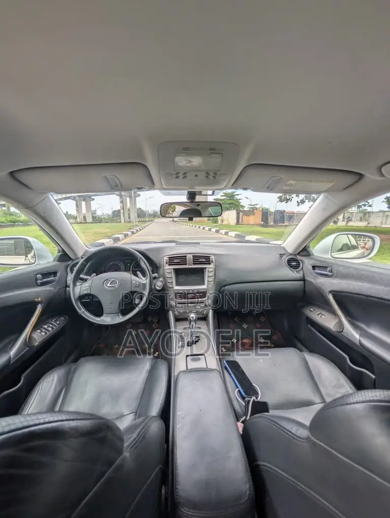 Lexus IS 2009 Silver