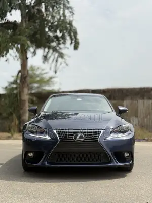 Lexus IS 250 4WD 2015 Blue