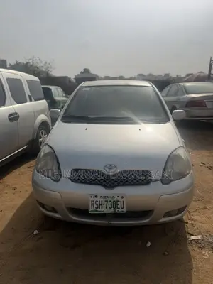 Toyota Yaris 2004 Silver