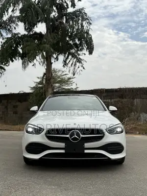 Mercedes-Benz C300 2023 White