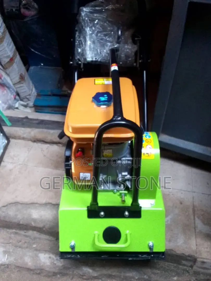 C90 Petrol-Powered Plate Compactor,