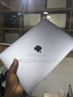 Laptop Apple MacBook Pro 2020 M1 16GB Apple M1 SSD 500GB