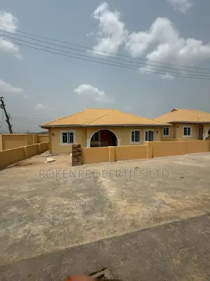 2bdrm Apartment in Apete, Ibadan Polytechnic/University for rent