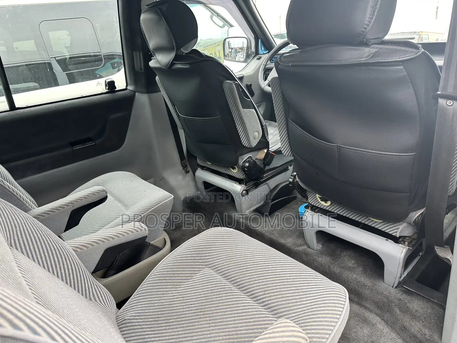 Volkswagen Transporter 2005 Grey