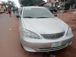 Toyota Camry 2005 Silver