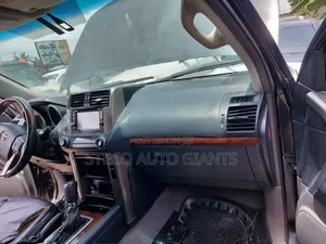 Toyota Land Cruiser Prado 2011 Black