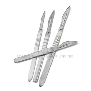Bard Parker Scalpel Handle for Controlled Surgical Cutting