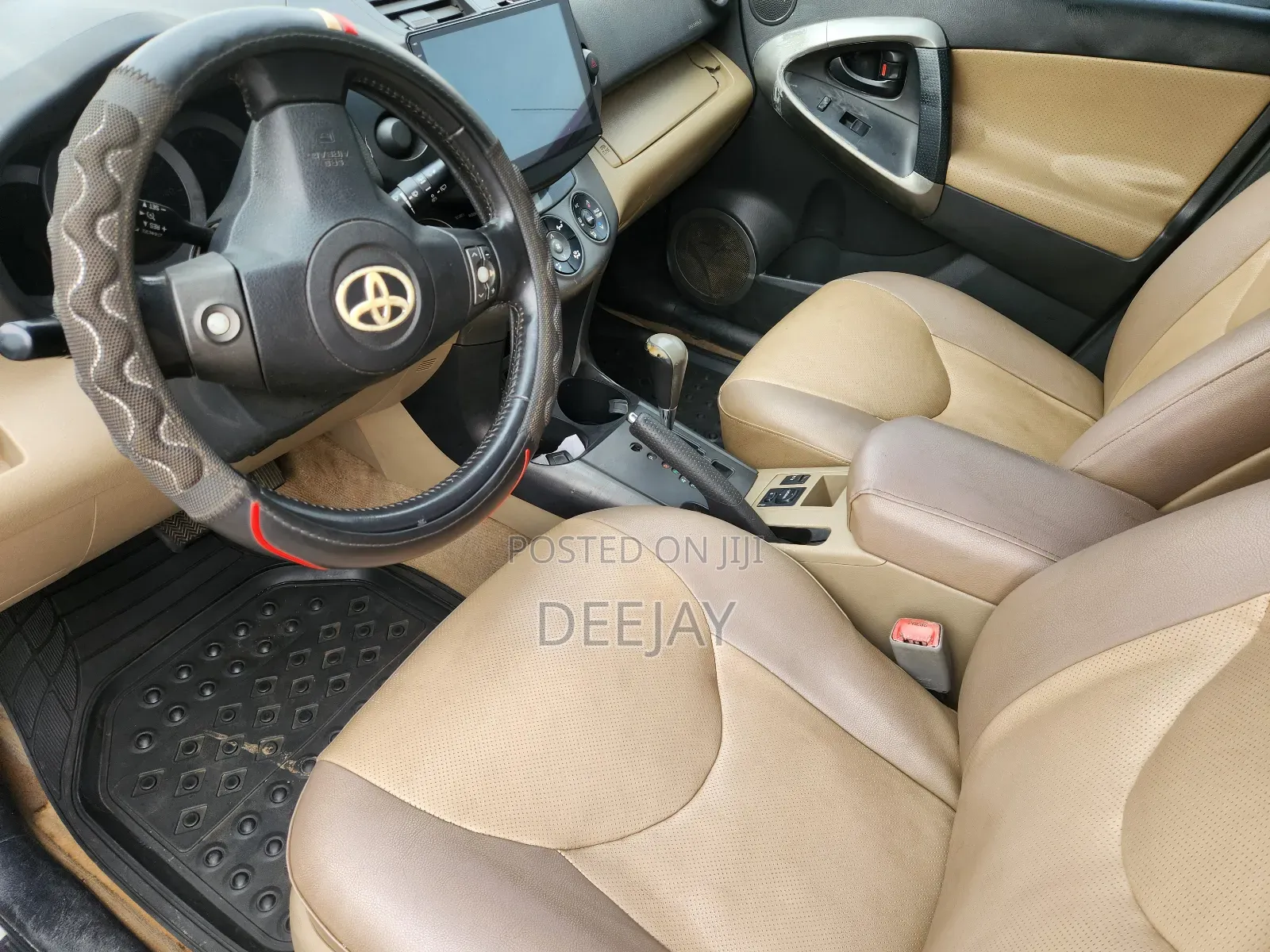 Toyota RAV4 2010 White