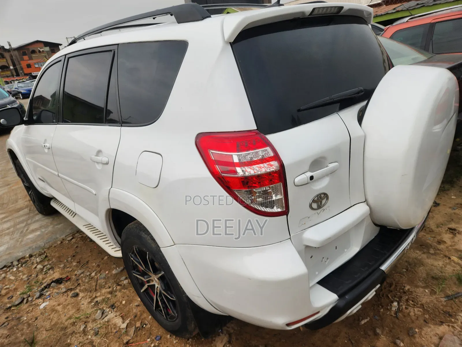 Toyota RAV4 2010 White