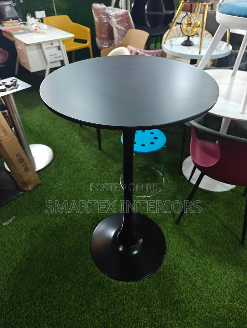Best Quality Wooden Top Bar Table