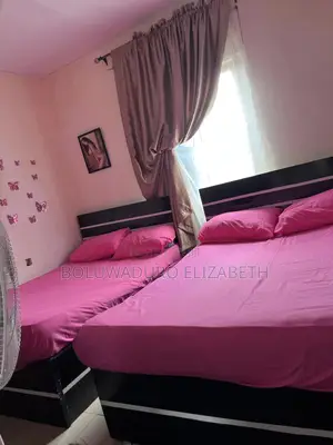 Weekly Girls Apartment