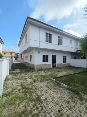 4bdrm Duplex in Ilaje / Lekki for sale