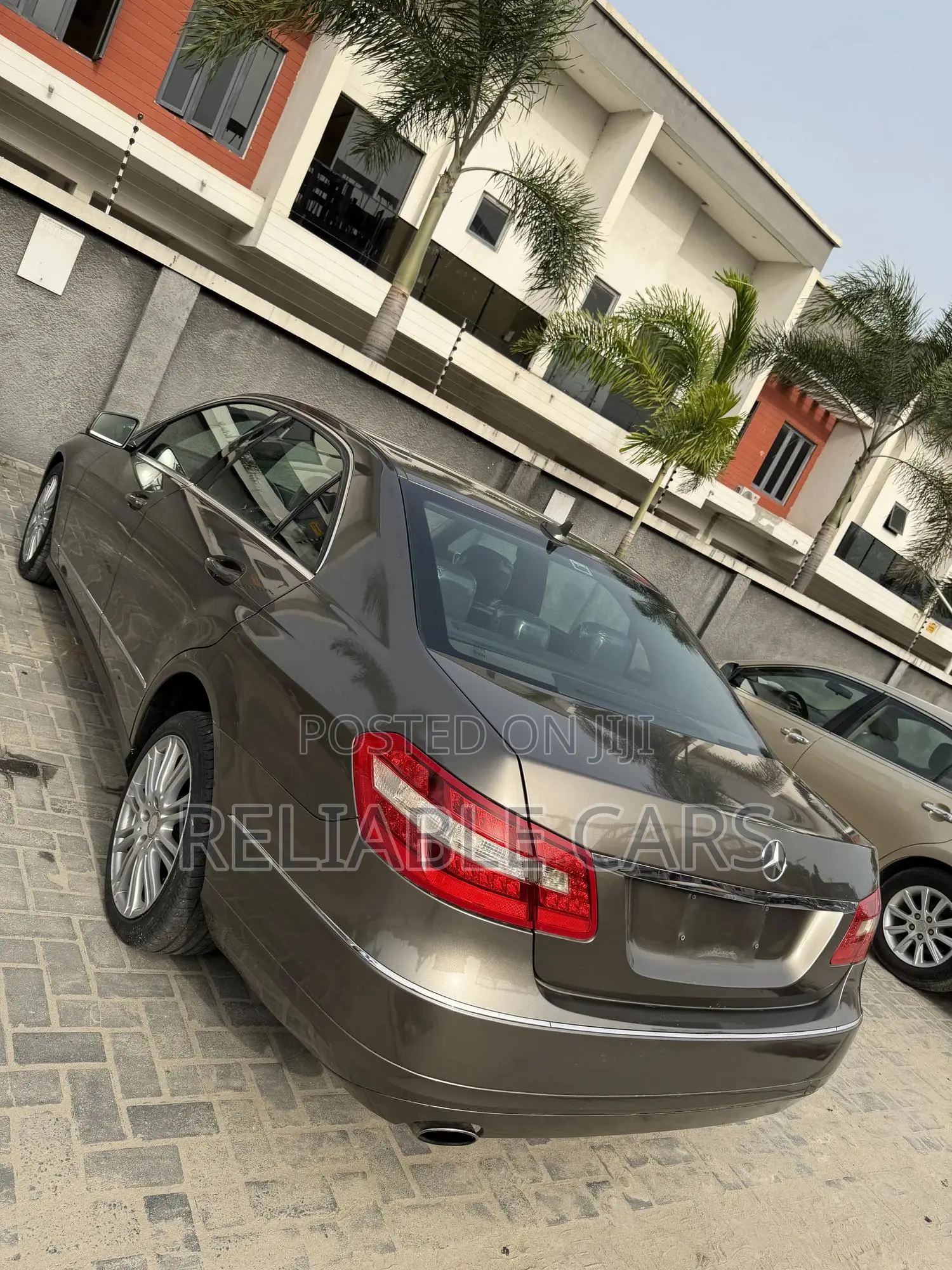 Mercedes-Benz E350 2010 Brown