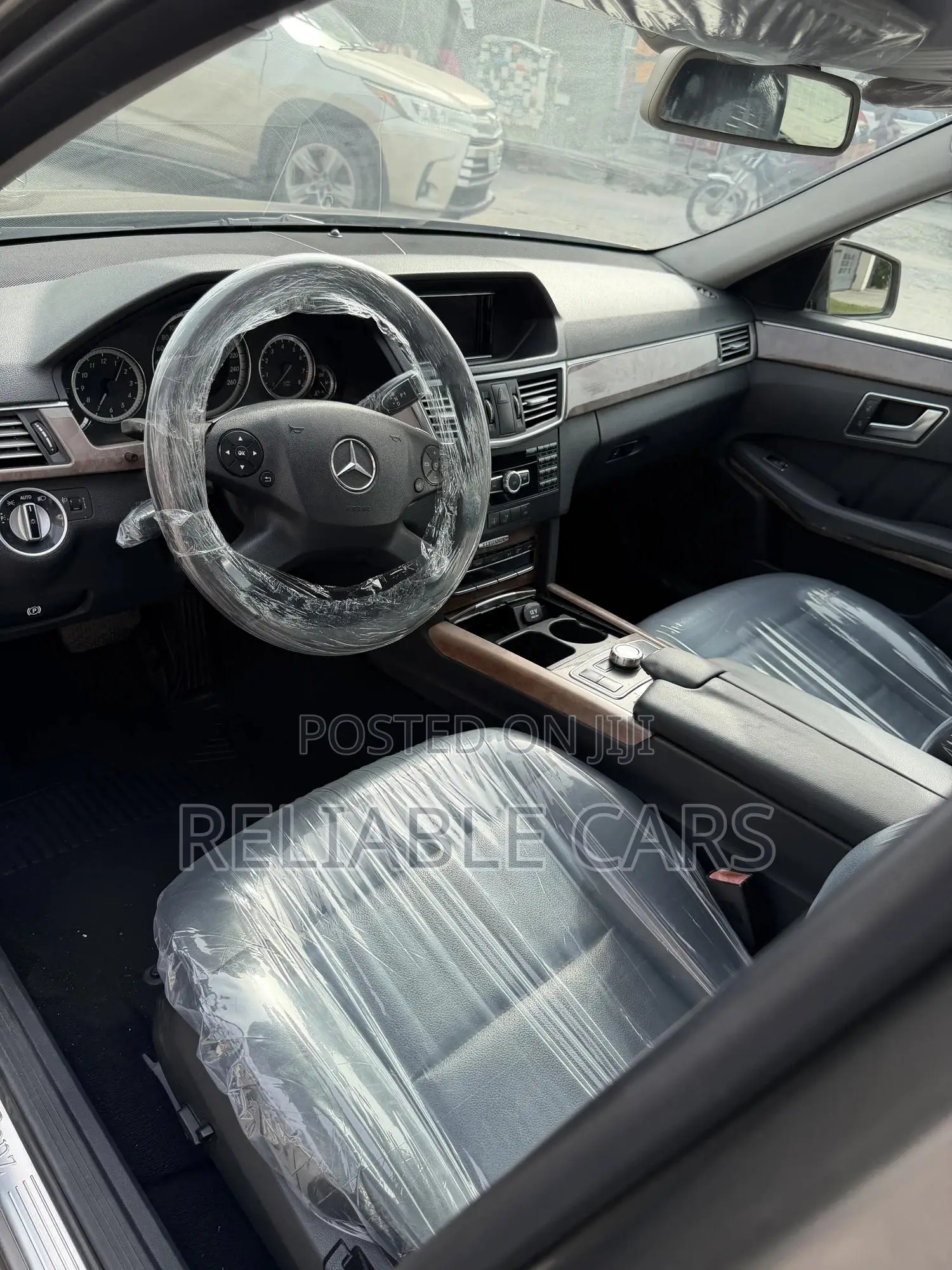 Mercedes-Benz E350 2010 Brown