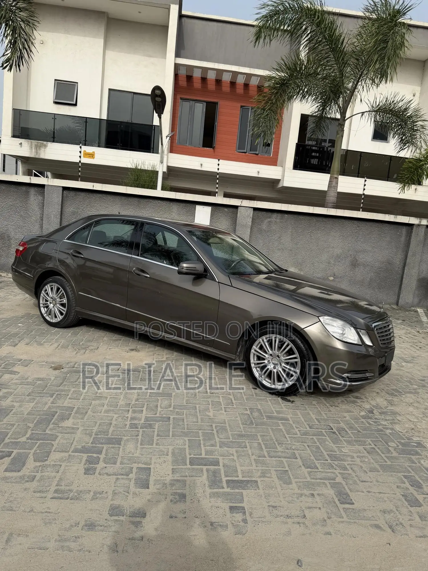 Mercedes-Benz E350 2010 Brown