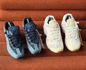 Nike Sneakers