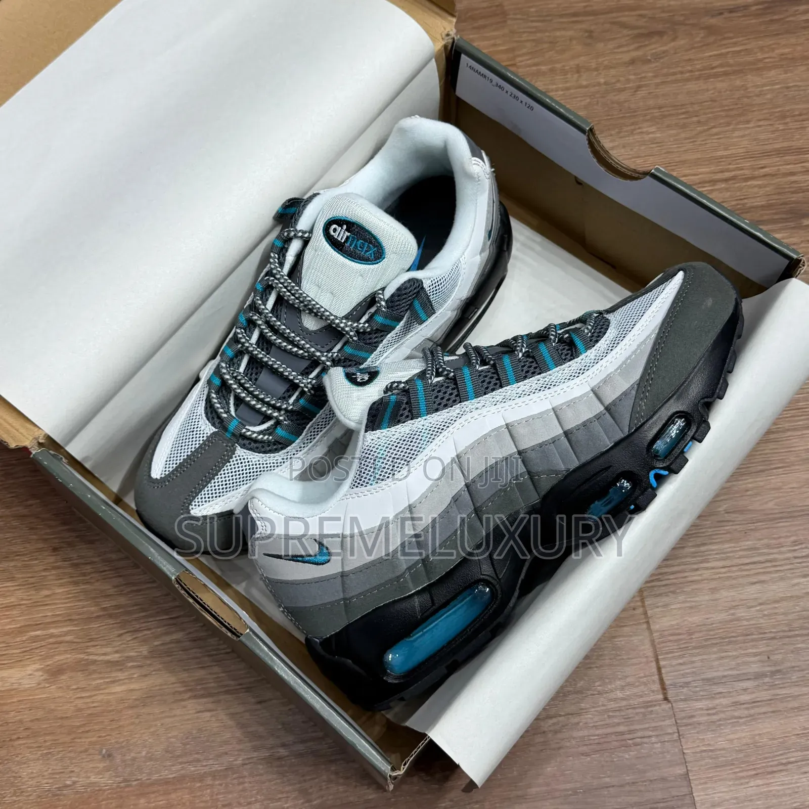 Nike Sneakers