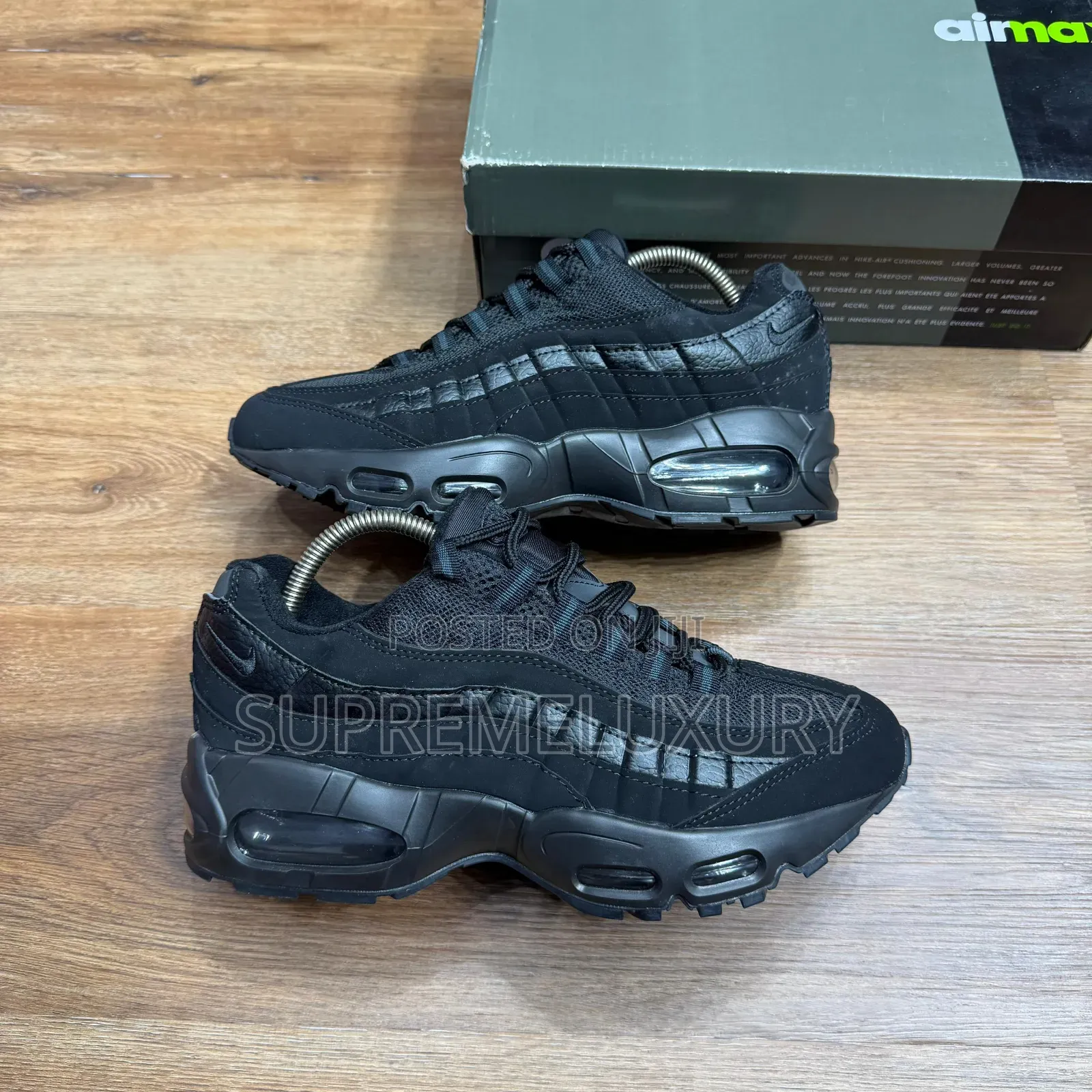 Nike Sneakers