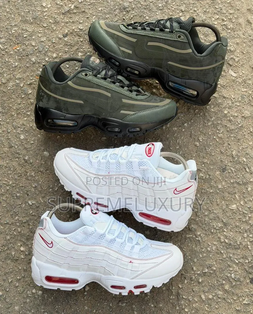 Nike Sneakers