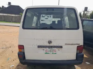 Volkswagen Transporter 2004 White