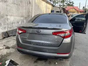 Kia Optima SXL Turbo Sedan (2.0 L 4cyl 6A) 2013 Gray
