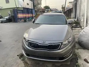 Kia Optima SXL Turbo Sedan (2.0 L 4cyl 6A) 2013 Gray