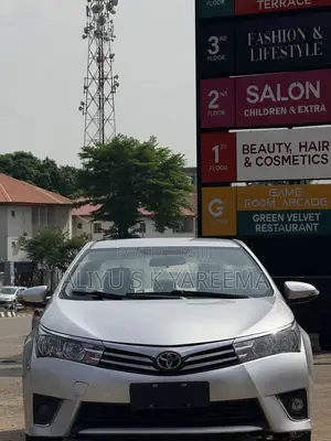 Toyota Corolla S 4dr Sedan (1.8L 4cyl CVT) 2015 Silver
