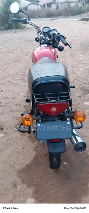 Bajaj Boxer 2020 Red