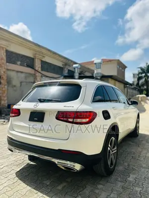 Mercedes-Benz GLC-Class 2017 White