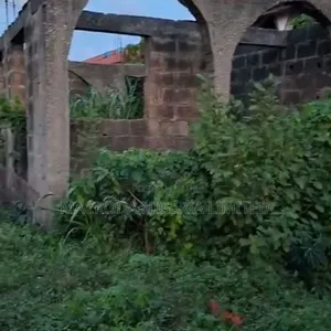 Full Plot of Land Corner Piece