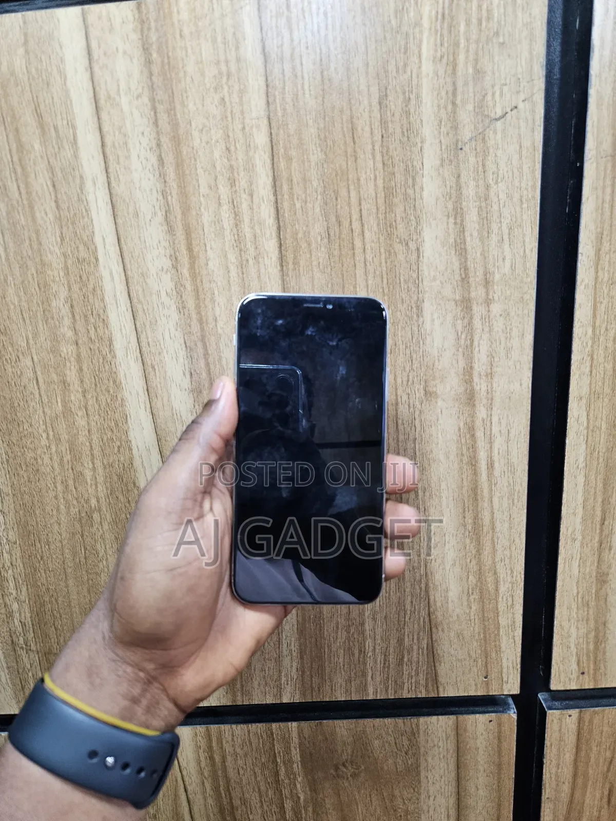 Apple iPhone X 64 GB White