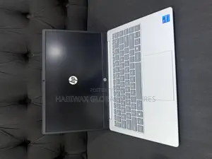 Laptop HP 240 G9 8GB Intel Core i5 SSD 512GB