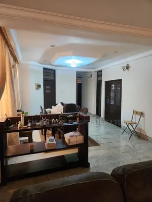 3bdrm Apartment in Cbn Quarters, Garki for sale