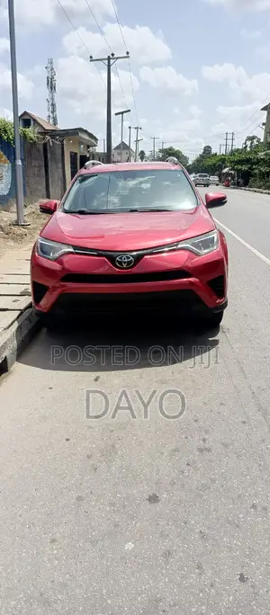 Toyota RAV4 LE AWD (2.5L 4cyl 6A) 2017 Red