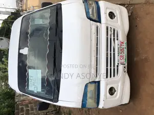 Suzuki Every 2010 White