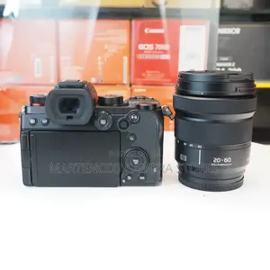 Panasonic Lumix S5 With 20-60mm Lens