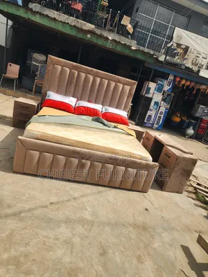 Neatly Padded 6by6 Bed Stand With Its Accessories
