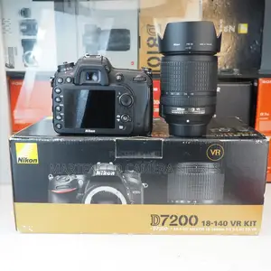 Usa Used Nikon D7200 With 18-140mm Lens