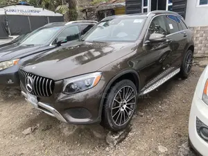 Mercedes-Benz GLC-Class 2017 Brown