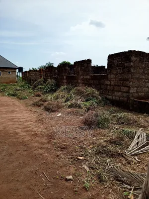 7bdrm Block of Flats in Benin City for sale