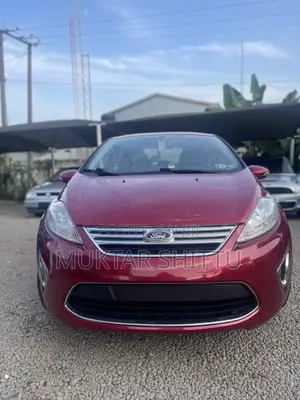 Ford Fiesta SE Sedan 2013 Red